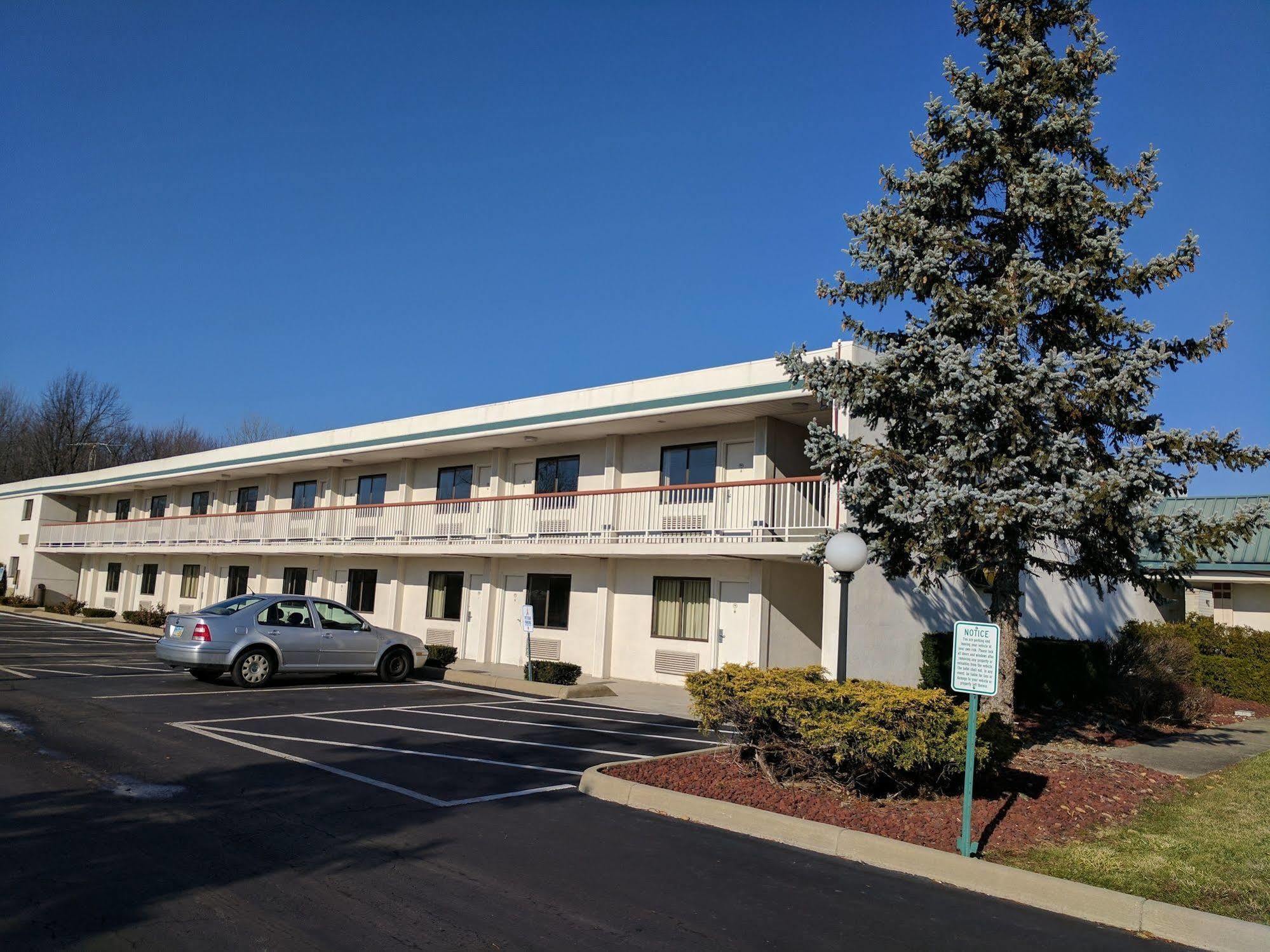 Sprucewood Inn Elyria Exterior foto